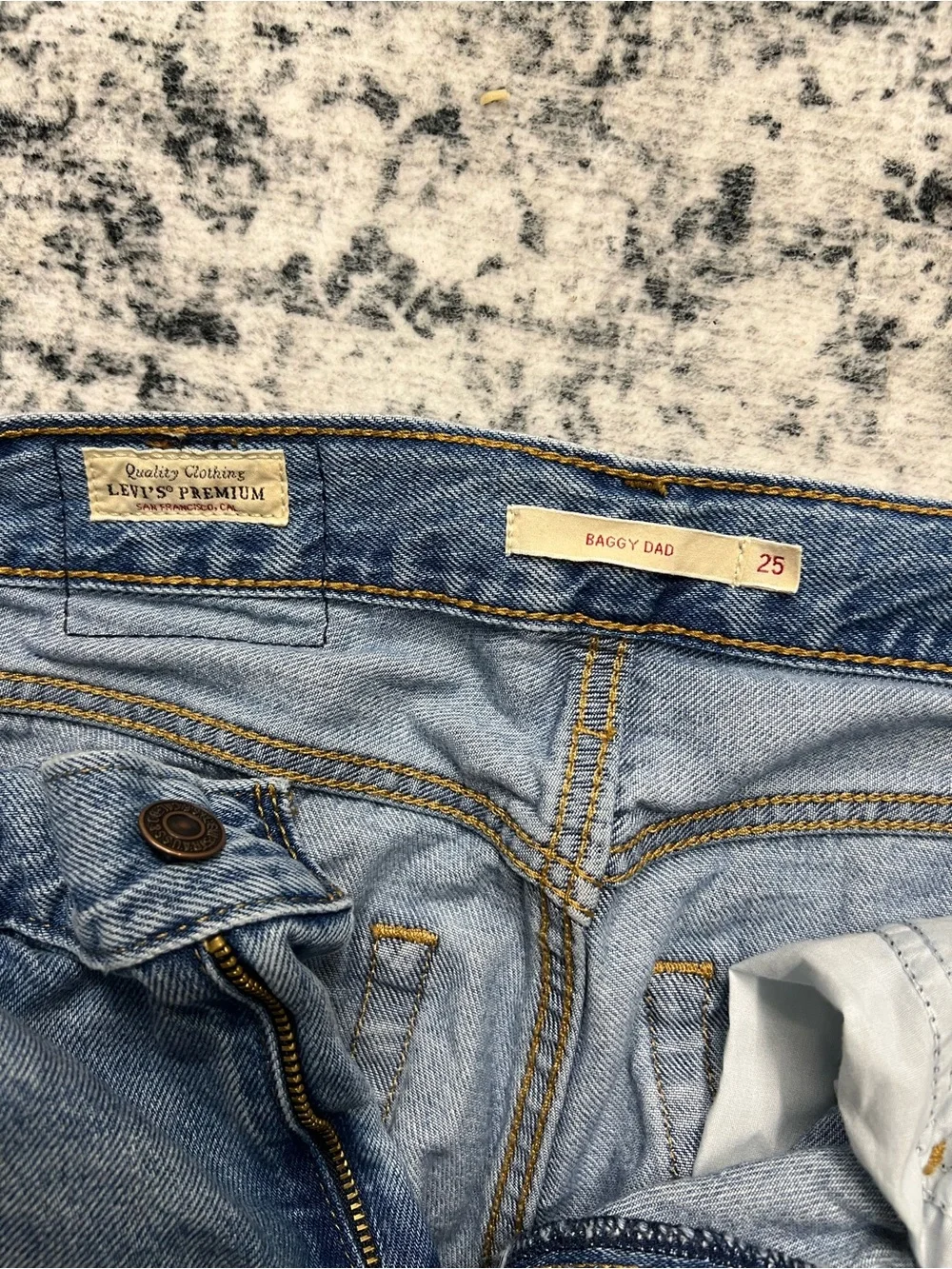 Levis jeans